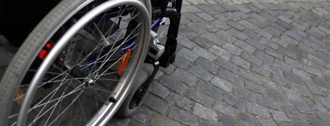 LM pagājušā gada 11 mēnešos asistenta pakalpojumus nodrošinājusi 6668 cilvēkiem ar invaliditāti