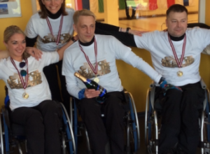 Noskaidroti ratiņkrēslu kērlinga čempioni