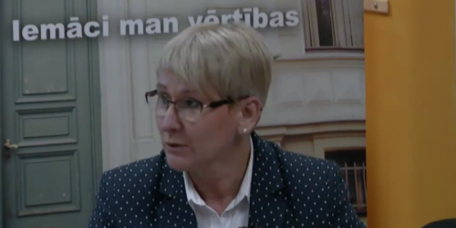 Viedoklis par invalīdu assistentu pakalpojumu
