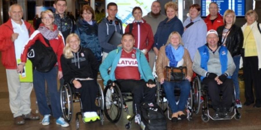 Latvijas paralimpieši devušies uz Pasaules čempionātu vieglatlētikā